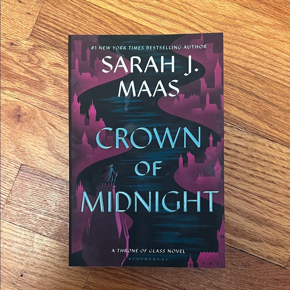 Target Crown of Midnight Book - Black and Blue
